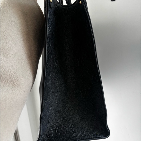 Authentic Louis Vuitton Black On the Go MM Leather Tote Monogram Luxury 16” Long - Picture 6 of 17